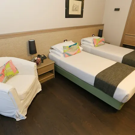 Otel Forum 3*