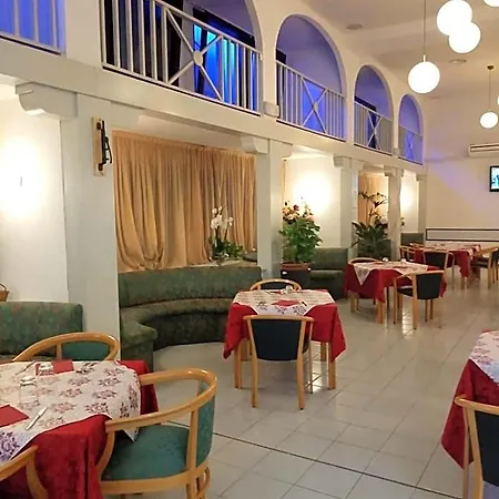Forum Hotel 3*