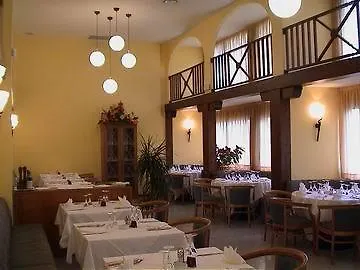 Hotel Forum 3*