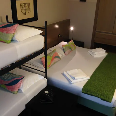 Hotel Forum 3*