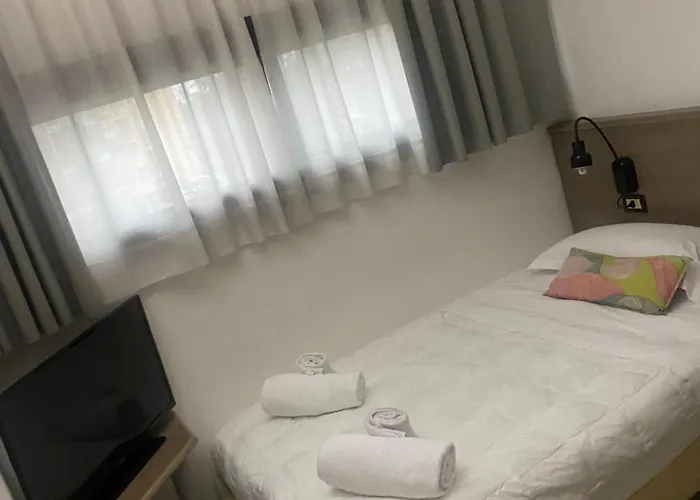 Otel Forum SantʼIlario dʼEnza