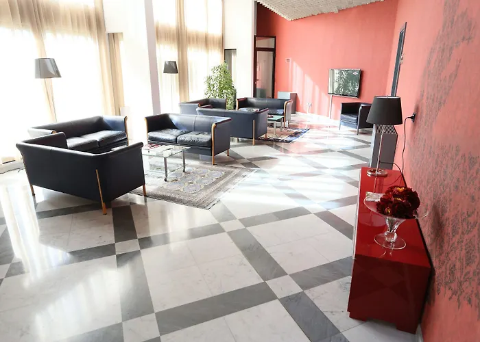 Otel Forum SantʼIlario dʼEnza